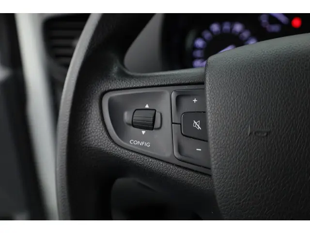 Opel Vivaro 2.0 CDTI-145pk L3H1 Edition 2022 Diesel 7