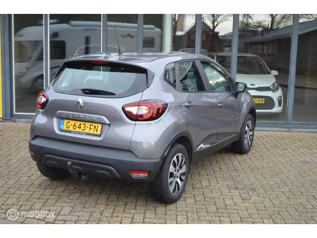 Renault Captur 0.9 TCe Zen 2017 Benzine 2