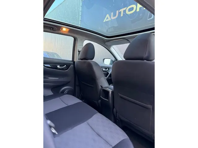 Nissan QASHQAI 1.2 N-Connecta Panorama 2017 Benzine 25