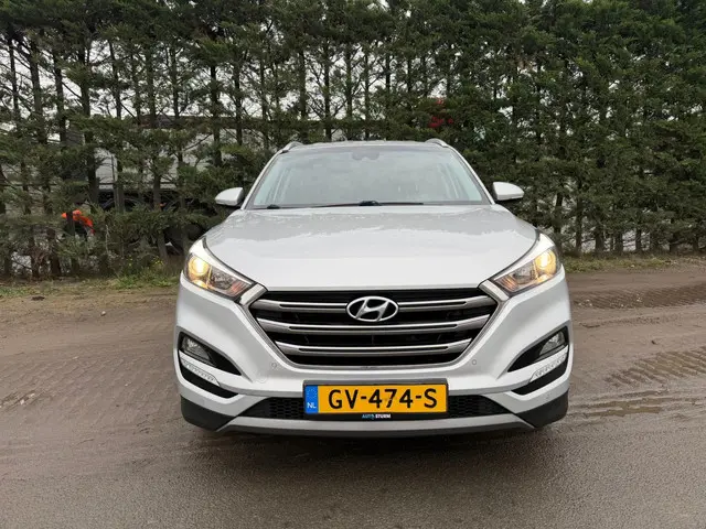 Hyundai Tucson 1.6 GDi Comfort 2015 Benzine 2