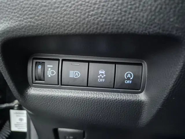 Toyota Aygo X 1.0 VVT-i S-CVT first 2022 Benzine 35