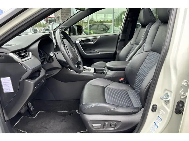 Toyota RAV4 2.5 Hybrid AWD Bi-Tone 2019 Hybride Benzine 15