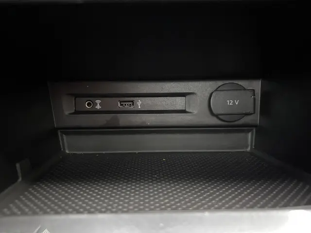 Volkswagen Tiguan 2.0 TSI 4Motion Highline 2016 Benzine 21