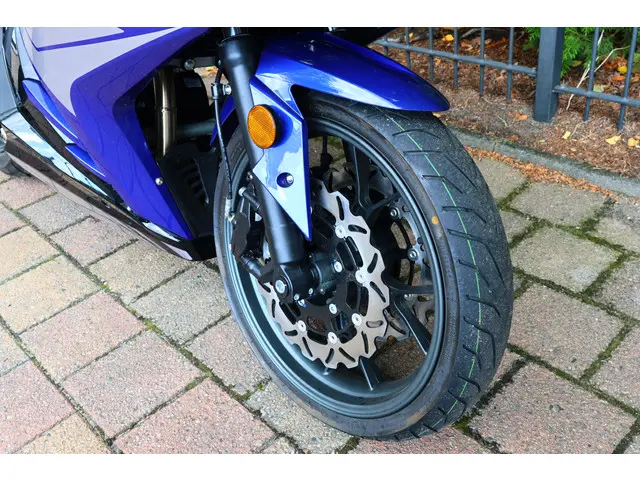 Yamaha YZF R125 TRMOTOR 125 GP-ONE [A1 A2] 2026 Benzine 14