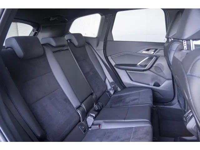 BMW X1 18i sDrive Aut. 2024 Benzine 10