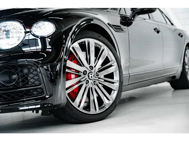 Bentley Flying Spur W12 Speed 2023 Benzine 17