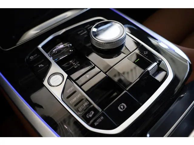 BMW X7 xDrive40i 2025 Benzine 25