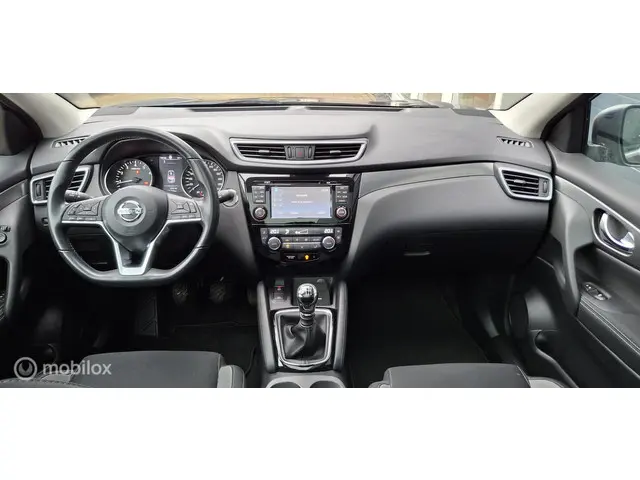 Nissan QASHQAI 1.2 ,Pano,stoelverw,trekhaak 2017 Benzine 7