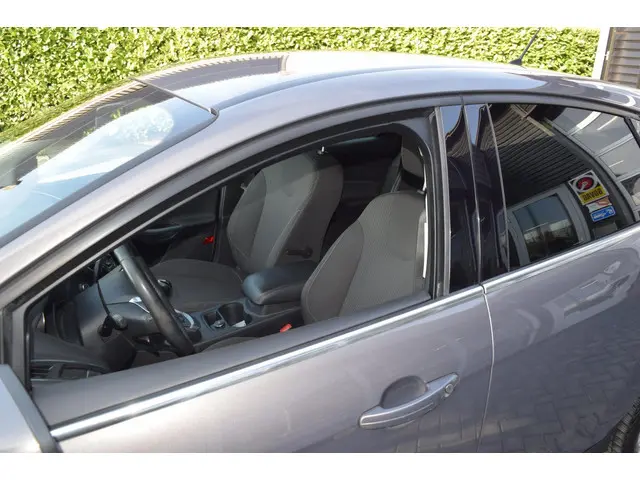 Ford Focus 1.0 EcoBoost Titanium 2012 Benzine 9