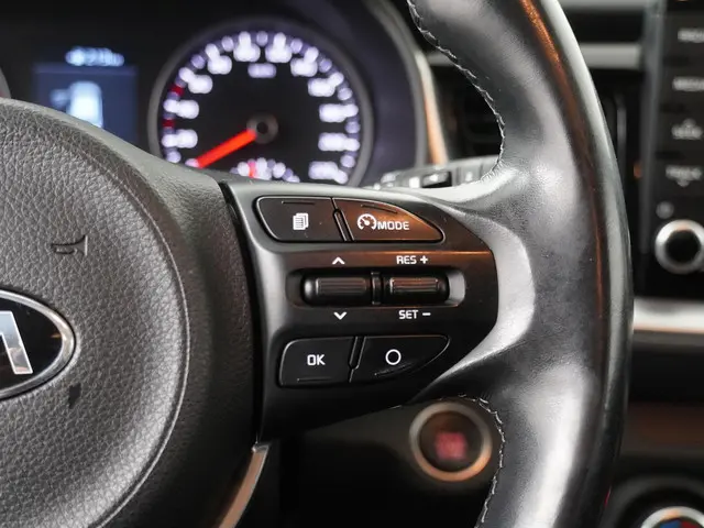 Kia Stonic 1.0 T-GDi DynamicLine 2019 Benzine 16