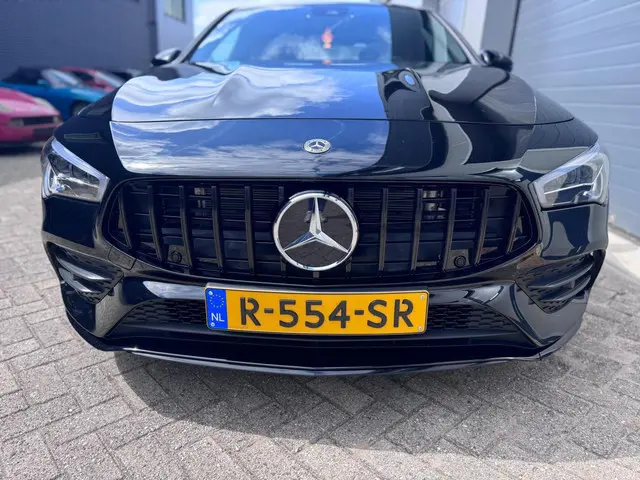 Mercedes-Benz CLA 200 AMG Line 2022 Benzine 10