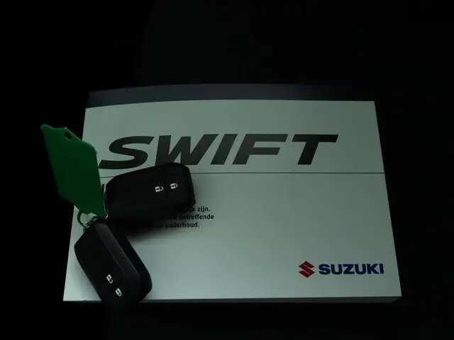 Suzuki Swift 1.2 Select Smart Hybrid 2025 Benzine 11