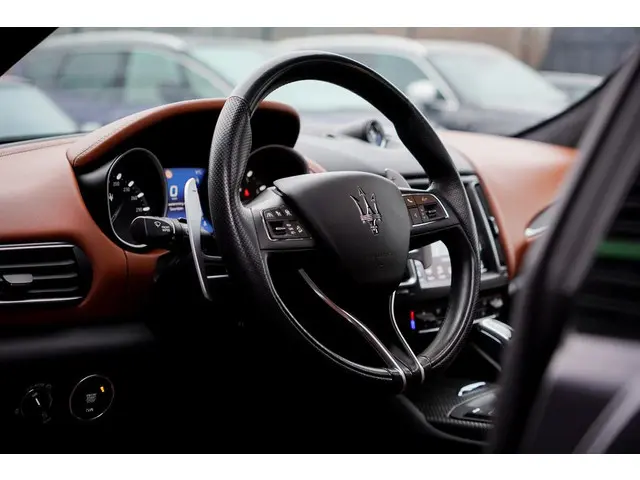 Maserati Levante 3.8 V8 Trofeo 2019 Benzine 6