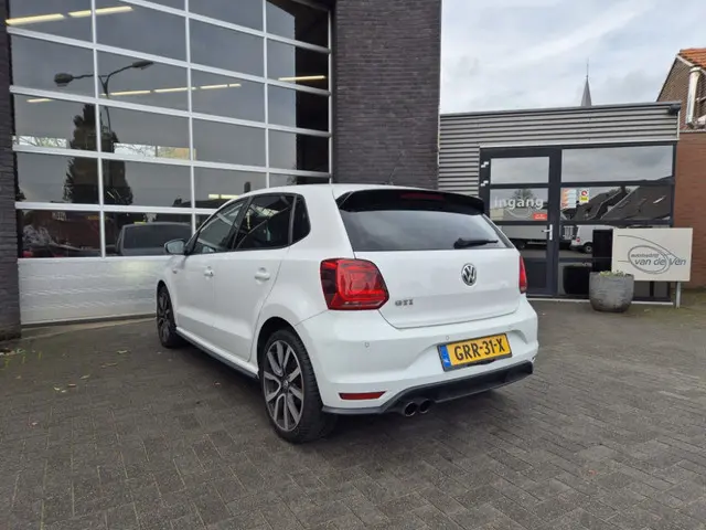 Volkswagen Polo 1.8 TSI GTI 2015 Benzine 9