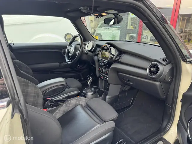 MINI 3-Deurs Mini 1.5 Chili / JCW velgen / Luxe 2022 Benzine 8