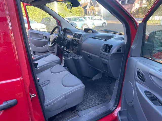 Toyota ProAce 1.6D L2H1 Aspiration 2016 Diesel 6