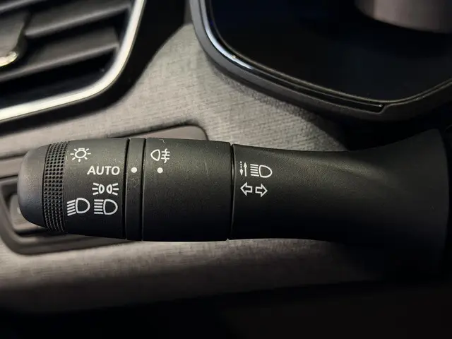 Renault Clio 1.0 TCe 90 Evolution 2024 Benzine 31