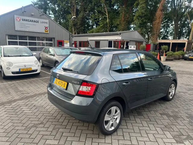 Škoda Fabia 1.0 TSI Clever , navigatie , pdc 2018 Benzine 5