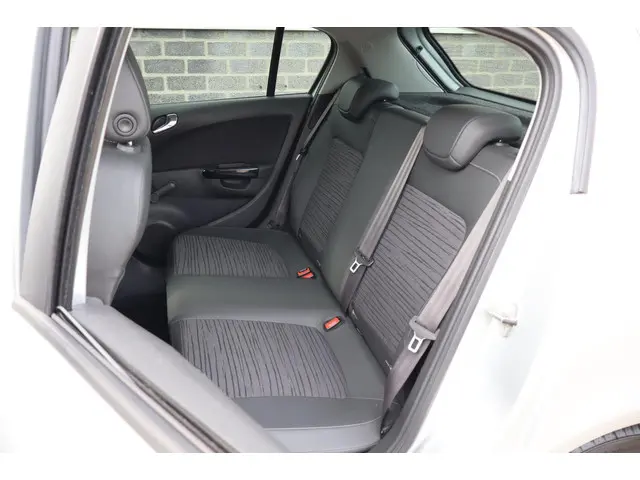 Opel Corsa 1.4-16V BlitZ Navi 2014 Benzine 10