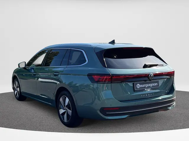 Volkswagen Passat 2