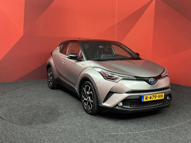 Toyota C-HR 1.8 Hybrid Bi-Tone 2018 Hybride Benzine 5