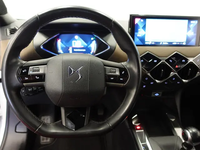 DS DS 3 Crossback 1.2 PureTech Business 2019 Benzine 15