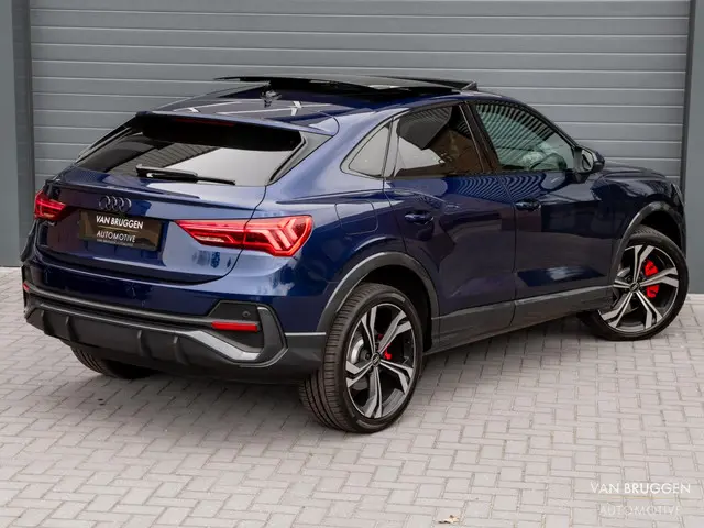 Audi Q3 Sportback 45 TFSI e S-Line 2022 Hybride Benzine 39