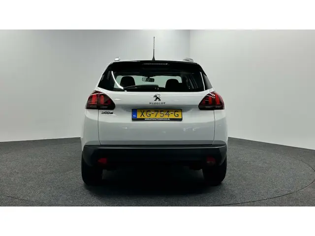 Peugeot 2008 1.2 PureTech Blue Lion 73000 KM !! 2018 Benzine 7