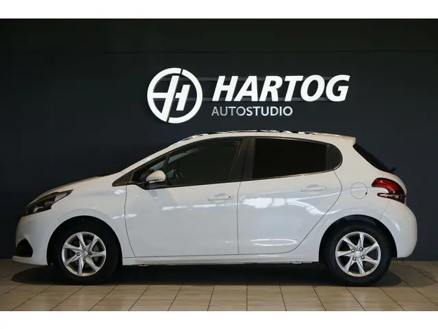 Peugeot 208 1.2 PureTech Allure 2017 Benzine 9