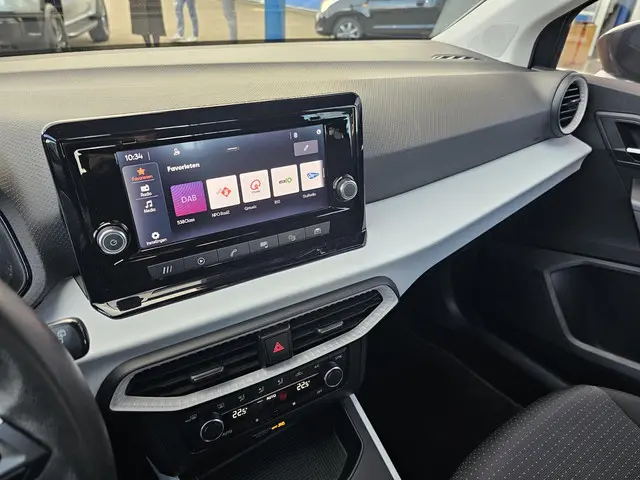 SEAT Arona 1.0 TSI Style 2023 Benzine 26