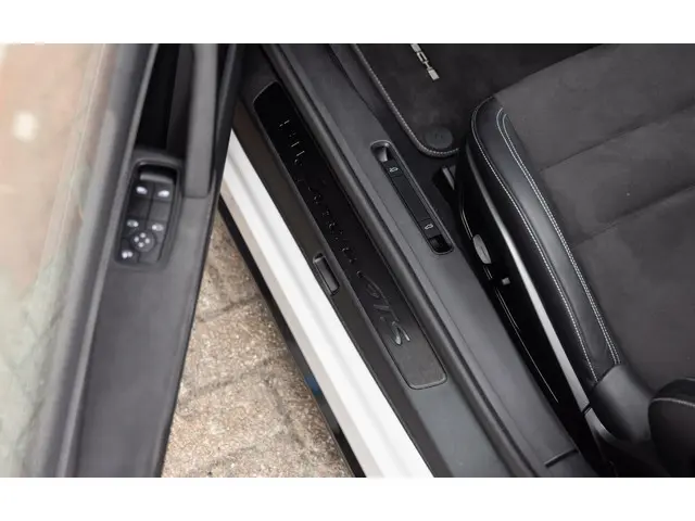 Porsche 911 3.0 Carrera GTS 2022 Benzine 96