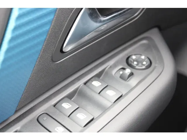 Citroën ë-C4 Business 50 kWh 2025 Elektrisch 28