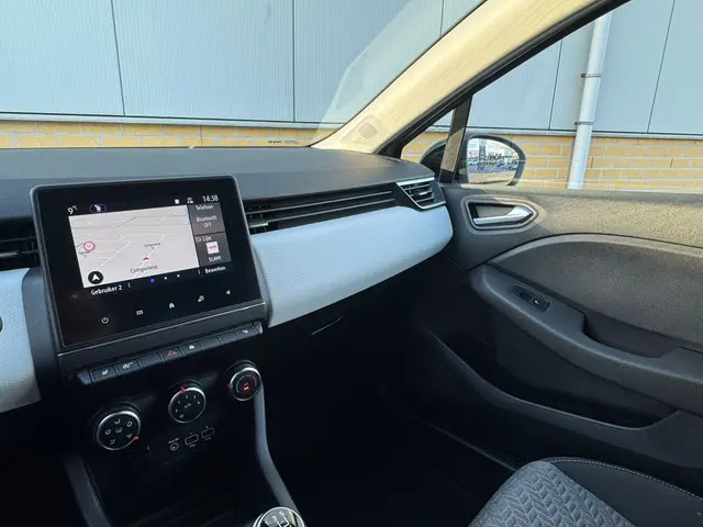 Renault Clio 1.0 TCe Limited 2022 Benzine 13