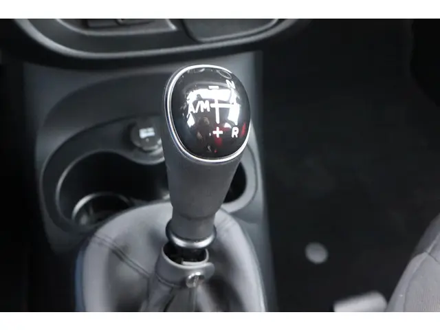 Fiat 500L 1.3 M-Jet Easy 2015 Diesel 25