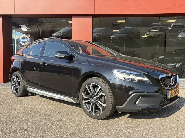 Volvo V40 Cross Country 1.5 T3 Nordic+ 2017 Benzine 3