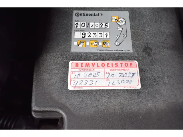 Ford Grand C-Max 1.0 Titanium 2016 Benzine 23