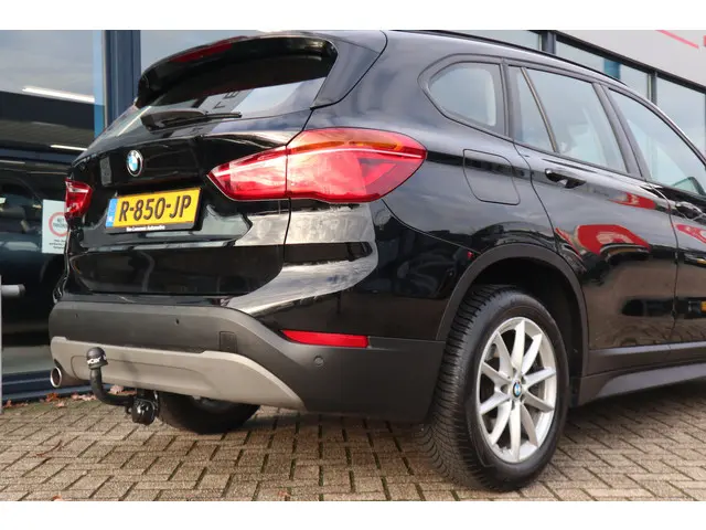 BMW X1 sDrive18i High Executive 2019 Benzine 40