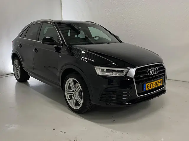 Audi Q3 2.0 TFSI quattro Sport Pro Line S 2015 Benzine 36
