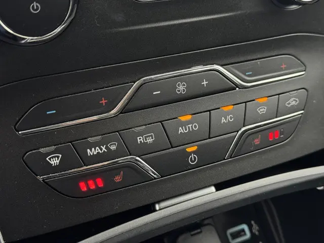 Ford S-Max 1.5 Titanium 7p. 2018 Benzine 15