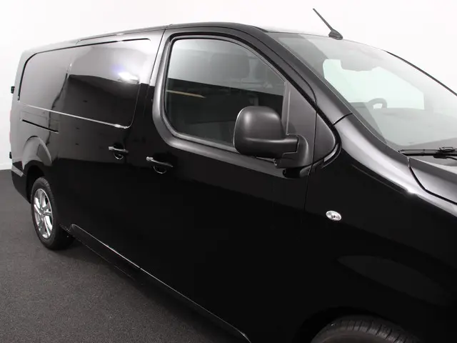 Opel Vivaro 2.0 BlueHDi 180 S&S L3 Automaat 2024 Diesel 32