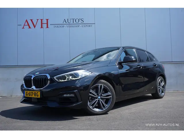 BMW 1 Serie 118i Executive Edition 2019 Benzine
