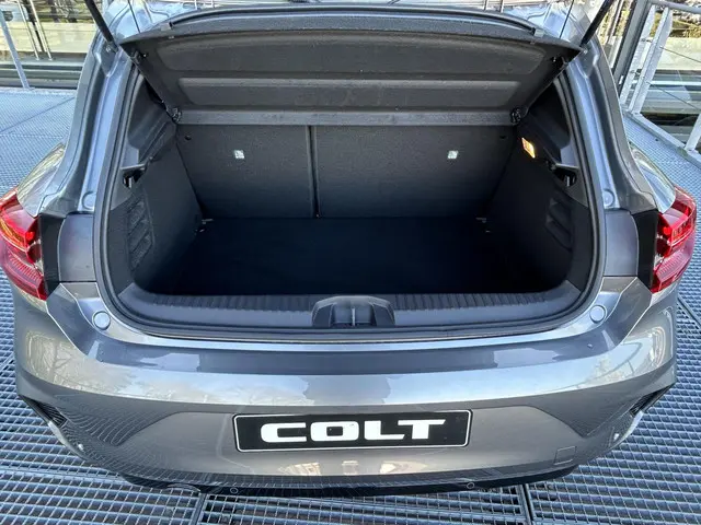 Mitsubishi Colt 1.0T MT Intense+ 2025 Benzine 9