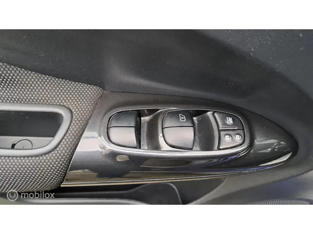 Nissan Juke 1.2 DIG-T S/S N-Connecta 2015 Benzine 22