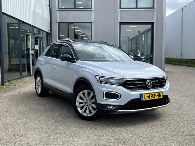 Volkswagen T-Roc 1.5 TSI Style 2019 Benzine 17