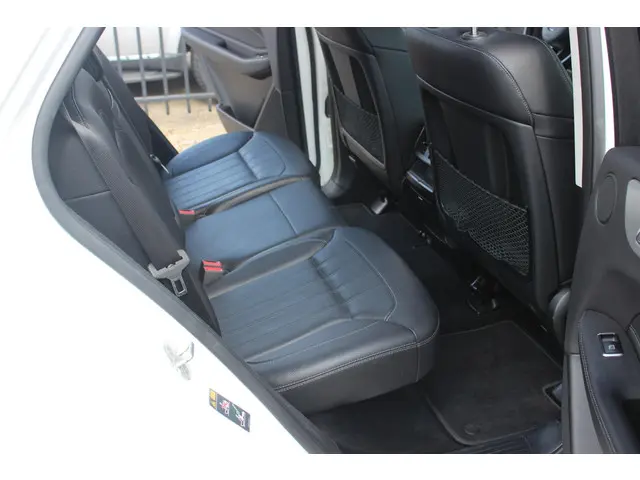 Mercedes-Benz GLE 500 e 4MATIC 2016 Hybride Benzine 21