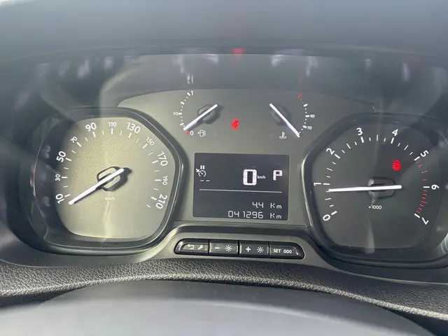 Toyota ProAce Worker 2.0 D-4D Live Long Aut- 2022 Diesel 15