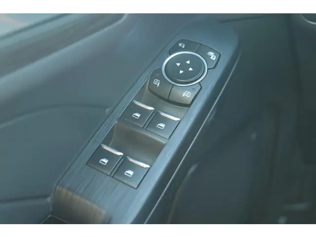 Ford Kuga 2.5 PHEV VIGNALE 2021 Hybride Benzine 23