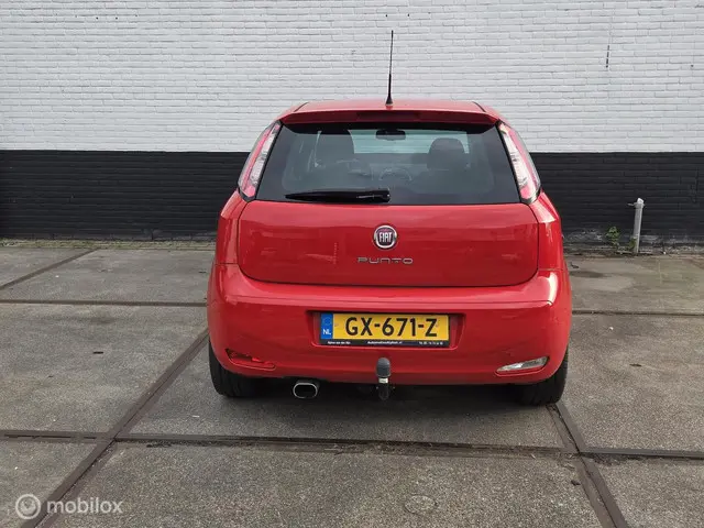 Fiat Punto Evo 0.9 TwinAir Lounge - Airco - Nap - 2015 Benzine 6