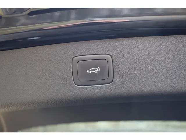 MG EHS 1.5 TGDI Luxury 2022 Hybride Benzine 38