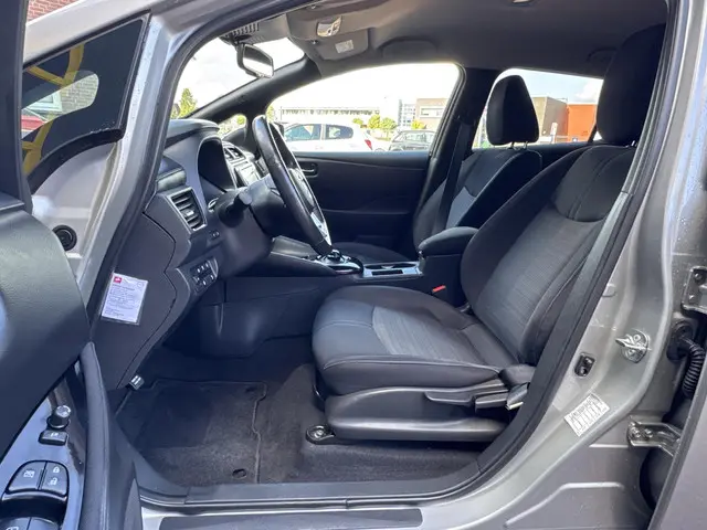 Nissan Leaf N-Connecta 40 kWh 2019 Elektrisch 8